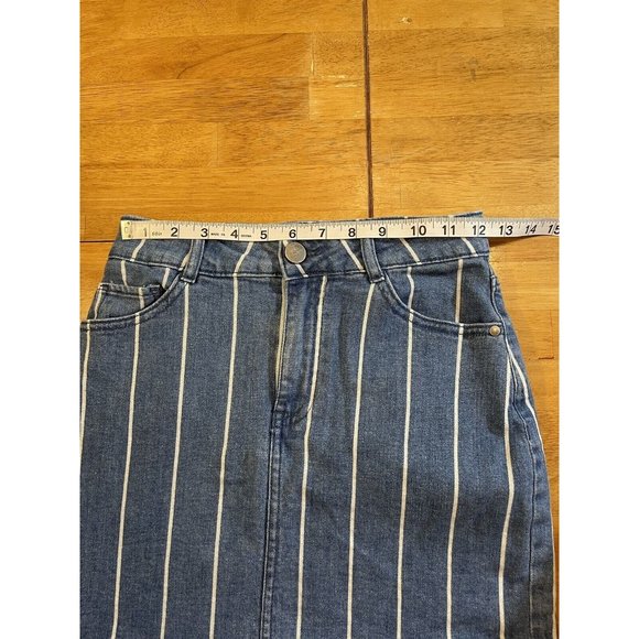Altar'd State Womens‎ Mini Skirt Extra Small XS Blue White Striped Denim - Picture 5 of 6